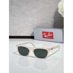 $55.00,Ray Ban Sunglasses # 303843