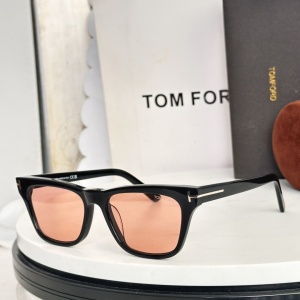 $55.00,Tom Ford Sunglasses # 303920