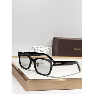 $55.00,Tom Ford Sunglasses # 304054