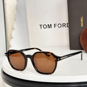 $55.00,Tom Ford Sunglasses # 304056