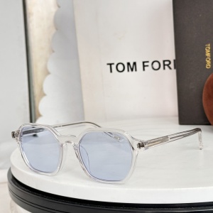 $55.00,Tom Ford Sunglasses # 304058