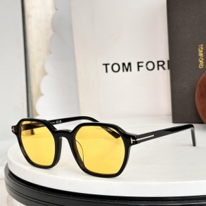 $55.00,Tom Ford Sunglasses # 304061