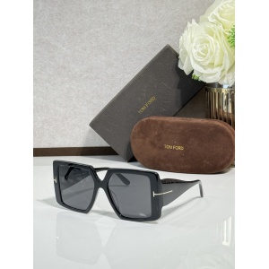 $55.00,Tom Ford Sunglasses # 304066