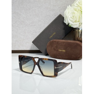 $55.00,Tom Ford Sunglasses # 304067