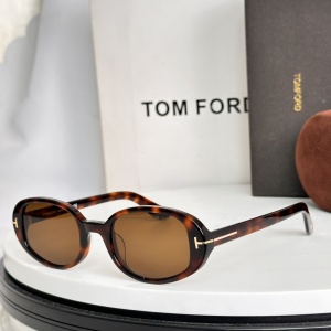 $55.00,Tom Ford Sunglasses # 304072
