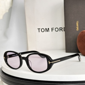 $55.00,Tom Ford Sunglasses # 304076