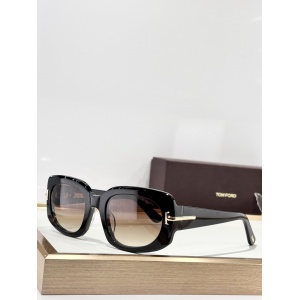 $55.00,Tom Ford Sunglasses # 304083