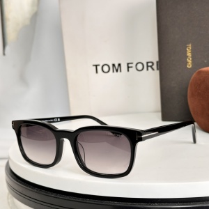 $55.00,Tom Ford Sunglasses # 304084
