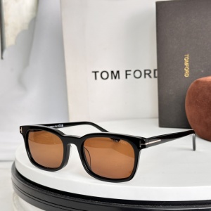 $55.00,Tom Ford Sunglasses # 304086