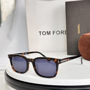 $55.00,Tom Ford Sunglasses # 304087