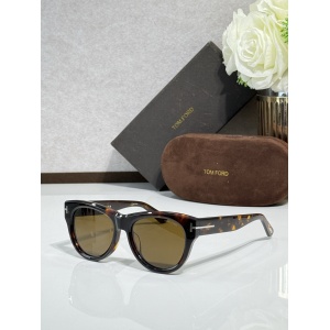$55.00,Tom Ford Sunglasses # 304115