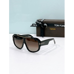 $55.00,Tom Ford Sunglasses # 304118