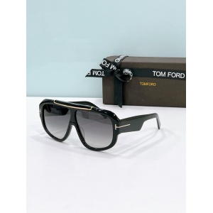 $55.00,Tom Ford Sunglasses # 304119