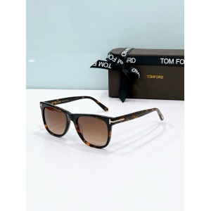$55.00,Tom Ford Sunglasses # 304140