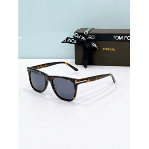 $55.00,Tom Ford Sunglasses # 304145