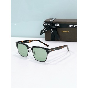 $55.00,Tom Ford Sunglasses # 304149