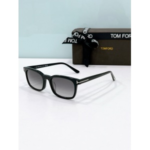 $55.00,Tom Ford Sunglasses # 304157