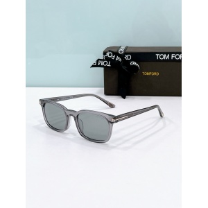 $55.00,Tom Ford Sunglasses # 304161