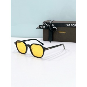 $55.00,Tom Ford Sunglasses # 304170
