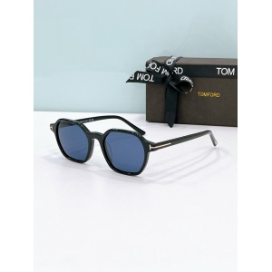 $55.00,Tom Ford Sunglasses # 304171
