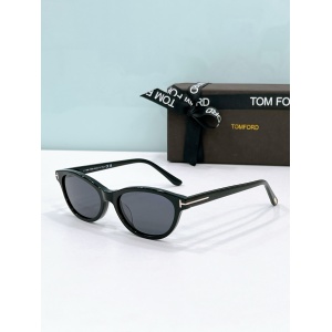 $55.00,Tom Ford Sunglasses # 304179