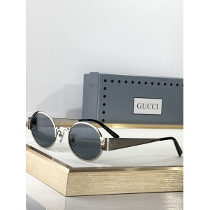 $55.00,Gucci Sunglasses # 304212