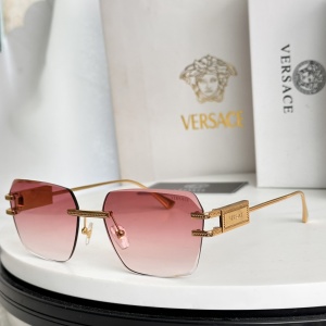 $55.00,Versace Sunglasses # 304255