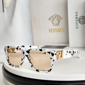 $55.00,Versace Sunglasses # 304268