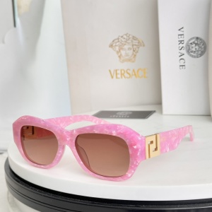 $55.00,Versace Sunglasses # 304297