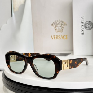 $55.00,Versace Sunglasses # 304299