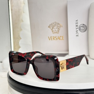 $55.00,Versace Sunglasses # 304314