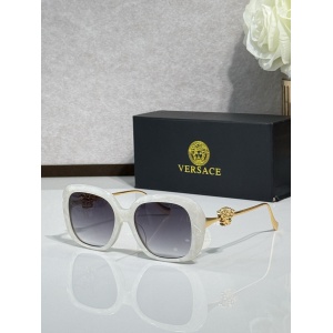 $55.00,Versace Sunglasses # 304337