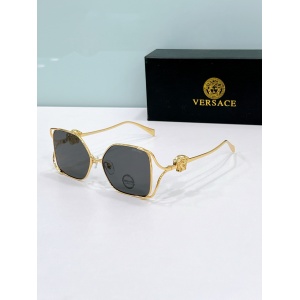 $55.00,Versace Sunglasses # 304351