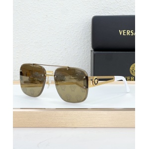 $55.00,Versace Sunglasses # 304373