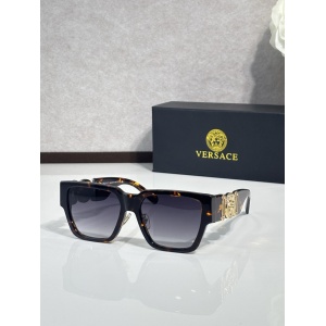 $55.00,Versace Sunglasses # 304403