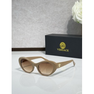 $55.00,Versace Sunglasses # 304411