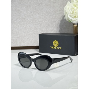 $55.00,Versace Sunglasses # 304412