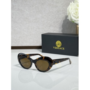 $55.00,Versace Sunglasses # 304416