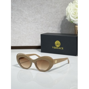 $55.00,Versace Sunglasses # 304417