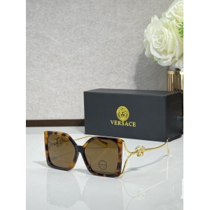 $55.00,Versace Sunglasses # 304421