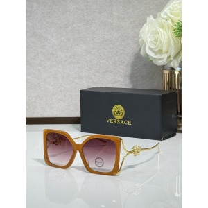 $55.00,Versace Sunglasses # 304423