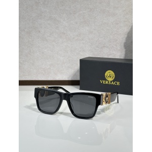 $55.00,Versace Sunglasses # 304428