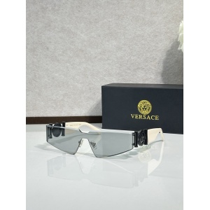 $55.00,Versace Sunglasses # 304433
