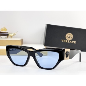 $55.00,Versace Sunglasses # 304442