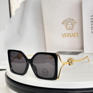 $55.00,Versace Sunglasses # 304452