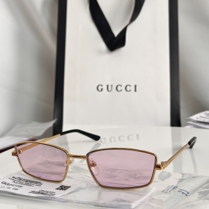 $55.00,Gucci Sunglasses # 304463