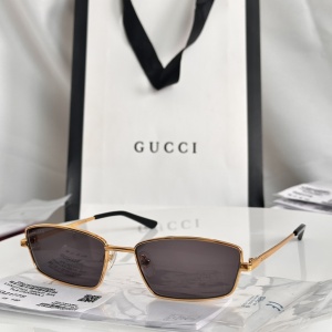 $55.00,Gucci Sunglasses # 304467