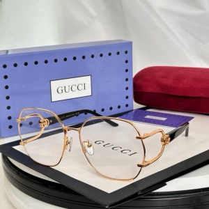 $55.00,Gucci Sunglasses # 304554
