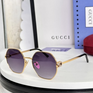 $55.00,Gucci Sunglasses # 304580
