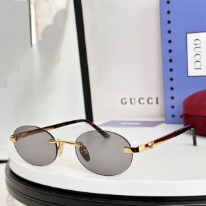 $55.00,Gucci Sunglasses # 304594